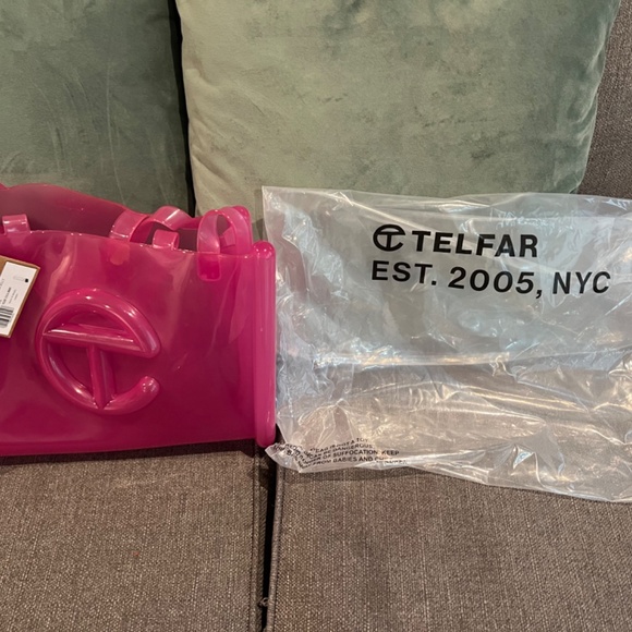 Medium Teflar Bags 250 each. Please let me know which color you would like - Picture 3 of 3